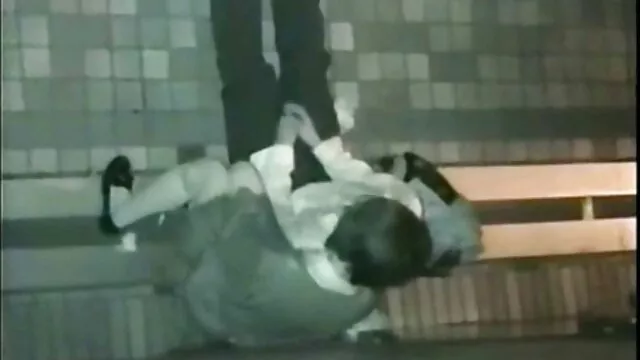 สาวรัสเซียขาวโค้งรับภาระของ cum วีดีโอ หนัง xx ข้างในหีของเธอ