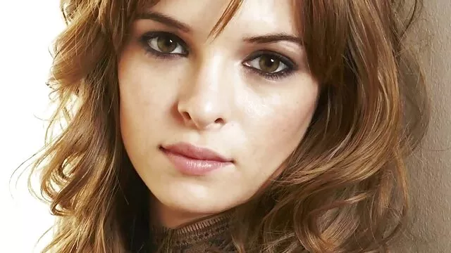 อร่อย Latin babe Adriana Luna วีดีโอ x เกาหลี ระยำและ jizzed โดย Marco Banderas ที่มีเขา