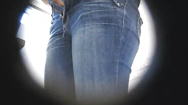 Pissing brunette Sasha Sparrow หนัง โป๊ วีดีโอ เป็น dildo ร่วมเพศฉกเปียก