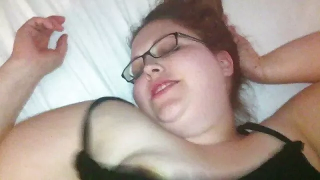 BBW สีดำเลือดร้อนกระโดดกับเพื่อนผอมในสไตล์เคาเกิร์ล หนัง xx วีดีโอ