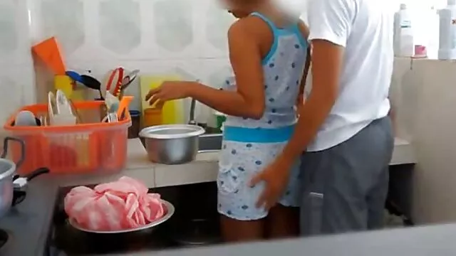 เลสบอสสีน้ำตาล ดู วีดีโอ หนัง โป็ bootylicious ที่น่ากลัวให้กันและกันด้วย cunnilingus